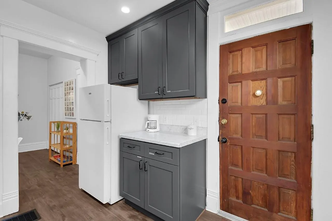 Modern European 1Br Near Dt-Historic St Apartment Columbus