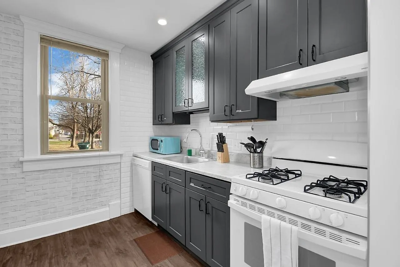 Modern European 1Br Near Dt-Historic St Apartment Columbus United States